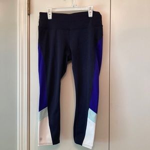 Athleta crop legging, size small